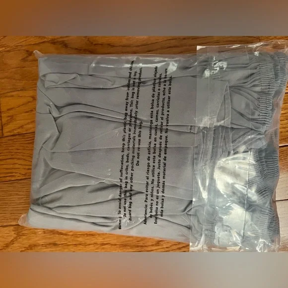 Biscayne Bay Wrap Around Elastic Bedskirt Queen Silver Grey - Picture 4 of 4